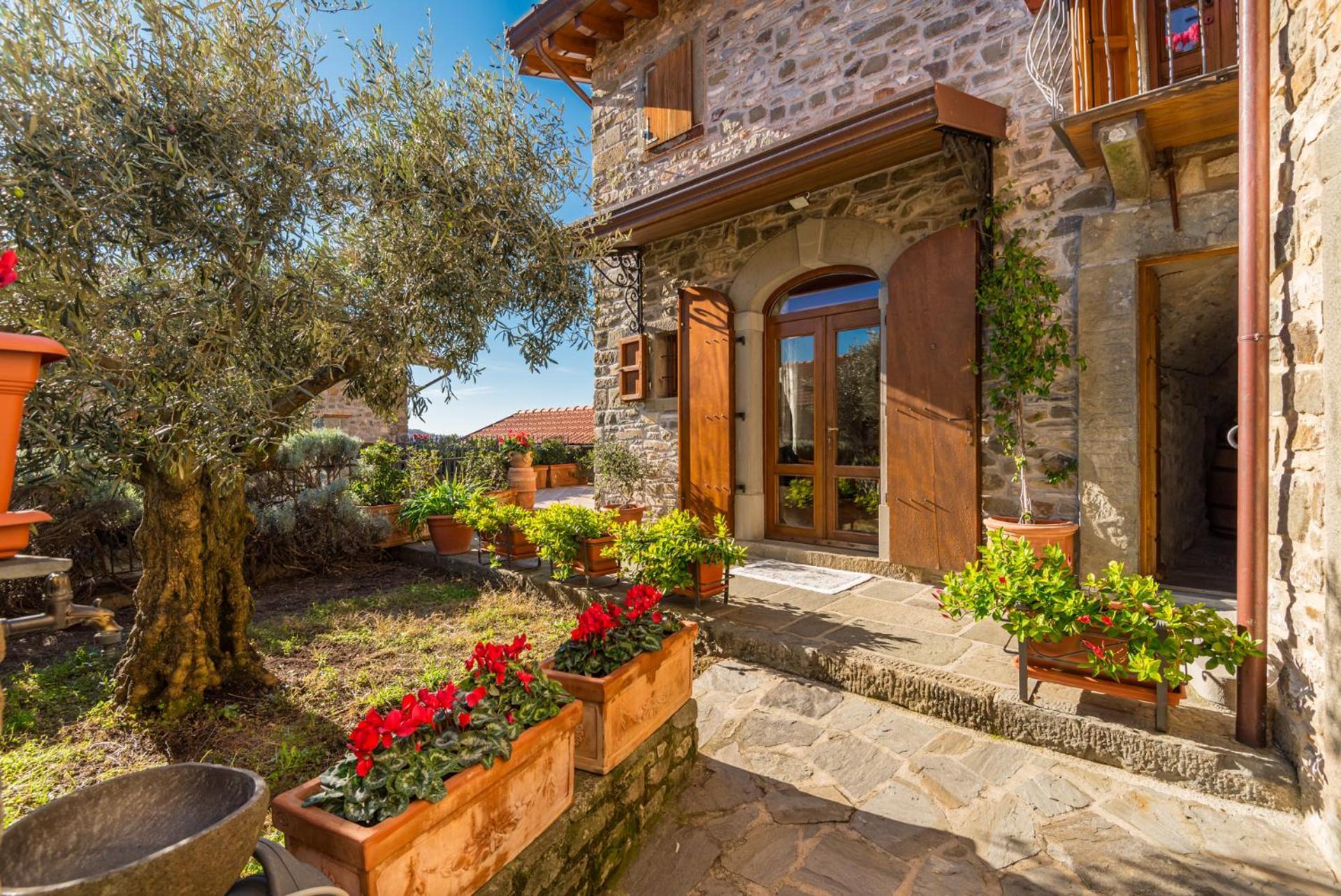 Vivi Luxury Country House Comano  Экстерьер фото
